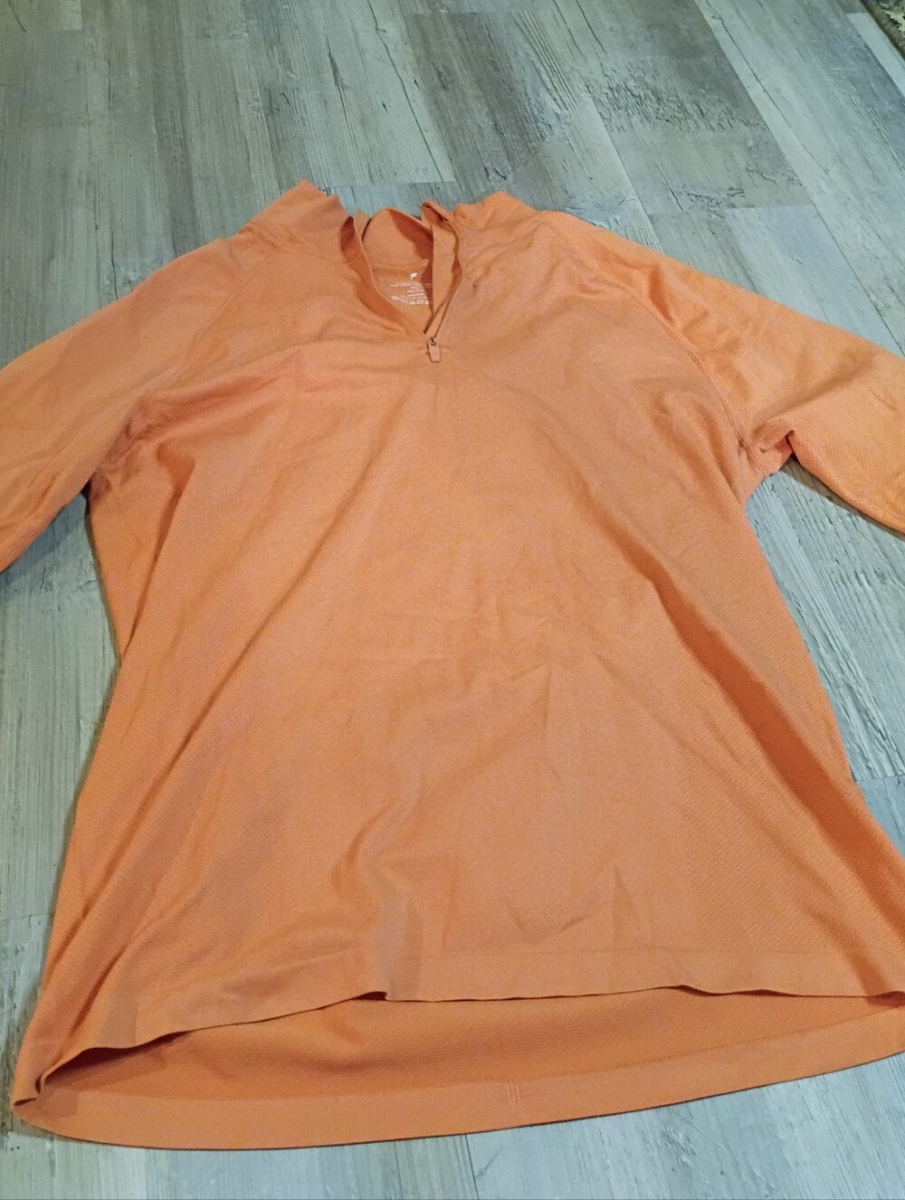 Fabletics Top - Picture 2 of 7